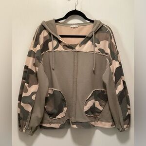 Women's Camo Patchwork Hoodie Sweatshirt - Olive